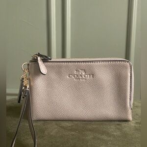 Coach Pebbled Leather Double Zip Wristlet Taupe Gold Hardware Wallet Clutch